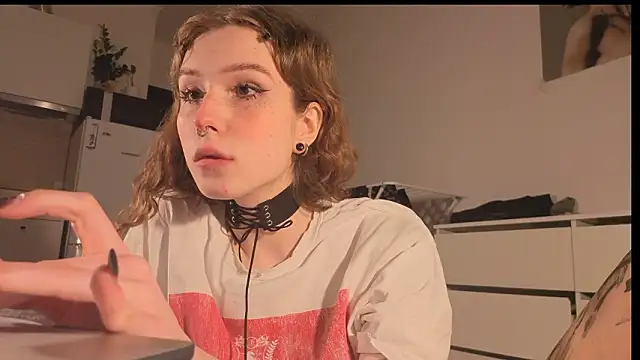 Snapshot of poli_blink chatting on 5, 3, 2026 poli blink online show from 5, 3, 2026