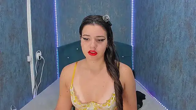 RedAssHottie online show from 20, 9, 2025