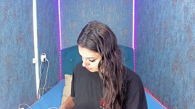 RedAssHottie online show from 12, 9, 2025