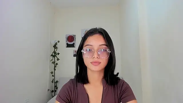 Snapshot of Zenith_glow chatting on 7, 1, 2026 Zenith glow online show from 7, 1, 2026