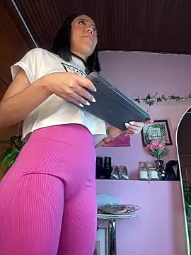  zoe bakerr online show from 18, 3, 2026