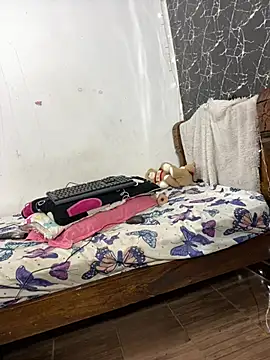 TheSexyLaura online show from 9, 2, 2026