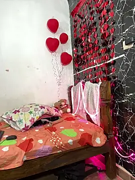 TheSexyLaura online show from 12, 2, 2026