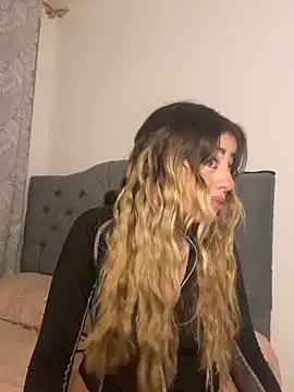 cute emmma online show from 22, 2, 2026