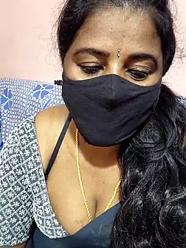 Snapshot of siri_tamiltelugu chatting on 3, 2, 2026 siri tamiltelugu online show from 3, 2, 2026