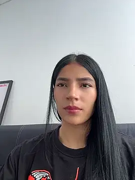 Snapshot of Ema_Rose_ chatting on 12, 7, 2026 Ema Rose online show from 12, 7, 2026