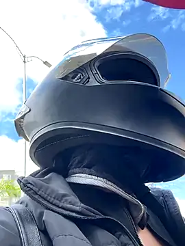 Ema Rose  online show from 22, 12, 2025