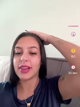 Snapshot of jujuarantes__2026 chatting on 10, 6, 2026 jujuarantes 2026 online show from 10, 6, 2026