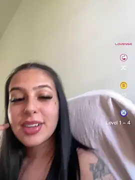 Snapshot of jujuarantes__2026 chatting on 12, 5, 2026 jujuarantes 2026 online show from 12, 5, 2026