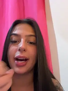Snapshot of jujuarantes__2026 chatting on 10, 7, 2026 jujuarantes 2026 online show from 10, 7, 2026
