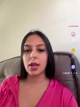 Snapshot of jujuarantes__2026 chatting on 27, 5, 2026 jujuarantes 2026 online show from 27, 5, 2026