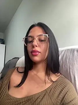 Snapshot of jujuarantes__2026 chatting on 10, 2, 2026 jujuarantes 2026 online show from 10, 2, 2026