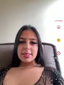 Snapshot of jujuarantes__2026 chatting on 8, 5, 2026 jujuarantes 2026 online show from 8, 5, 2026