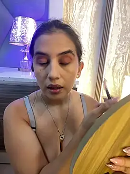 Laylaa- online show from 11, 1, 2026