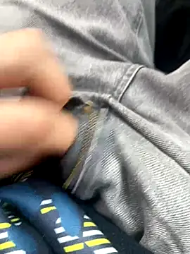 Snapshot of akindrv1 chatting on 21, 12, 2025 akindrv1 online show from 21, 12, 2025