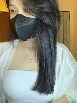 Sofiababy22 online show from 10, 4, 2026