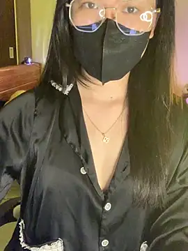 Sofiababy22 online show from 10, 5, 2026