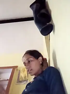 Karishma singh online show from 7, 4, 2026