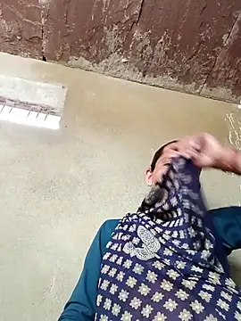 Karishma singh online show from 9, 4, 2026