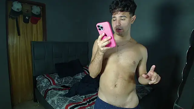 Snapshot of MAXIMILAINO-XXX chatting on 1, 6, 2026 MAXIMILAINO-XXX online show from 1, 6, 2026
