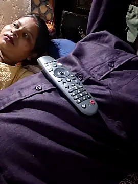 Snapshot of Radhacpl9528 chatting on 9, 3, 2026 Radhacpl9528 online show from 9, 3, 2026