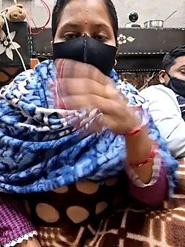 Radhacpl9528 online show from 6, 1, 2026