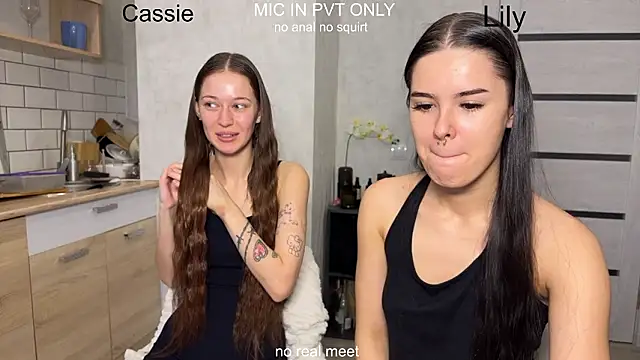 Snapshot of girls_secrets chatting on 3, 2, 2026 girls secrets online show from 3, 2, 2026