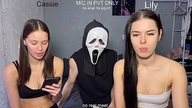 girls secrets online show from 26, 3, 2026