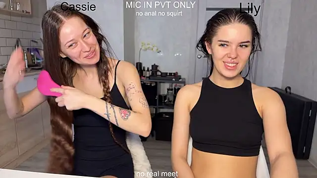 Snapshot of girls_secrets chatting on 10, 2, 2026 girls secrets online show from 10, 2, 2026