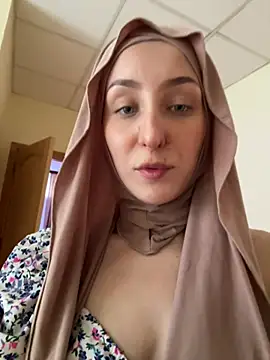 Snapshot of LuxBrunette_ chatting on 20, 6, 2026 LuxBrunette online show from 20, 6, 2026