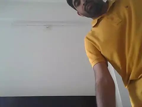 Snapshot of rajj3599 chatting on 8, 4, 2026 rajj3599 online show from 8, 4, 2026