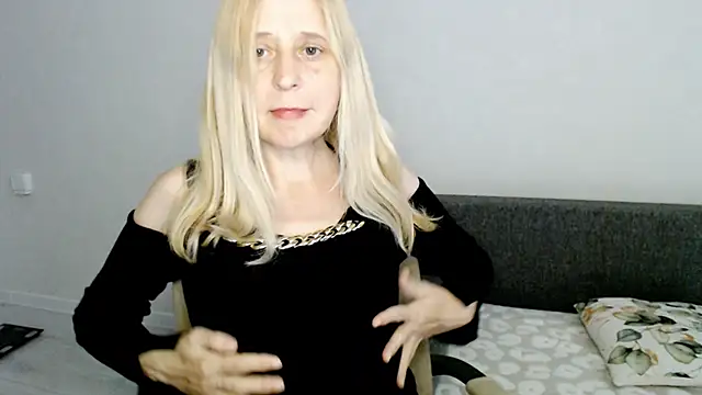 MiLenaMilf online show from 18, 3, 2025