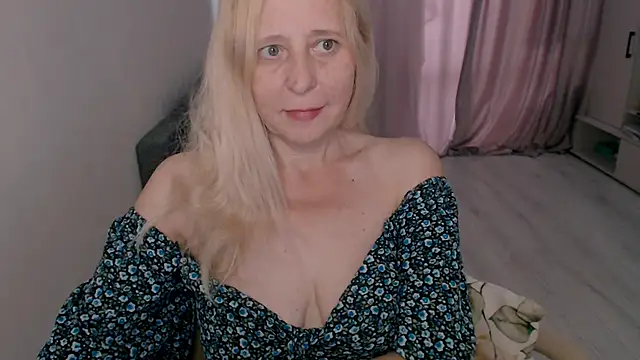 MiLenaMilf online show from 7, 10, 2025