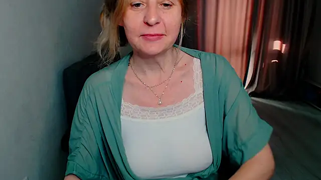 MiLenaMilf online show from 22, 5, 2026