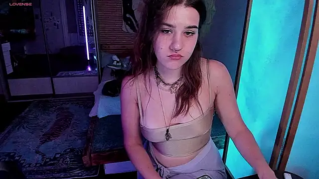 Sweetie Cattt online show from 6, 2, 2026