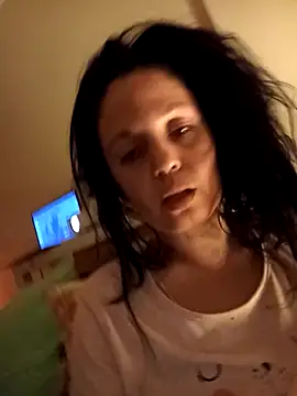 Snapshot of EdgedSleeve chatting on 10, 3, 2026 EdgedSleeve online show from 10, 3, 2026