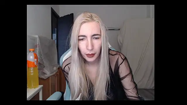 BarbieBlondieGirl online show from 6, 3, 2026