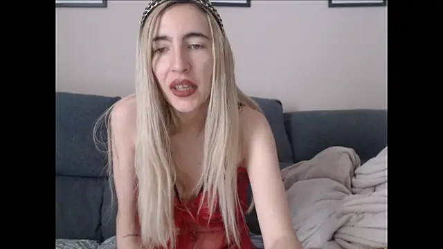BarbieBlondieGirl online show from 3, 7, 2026