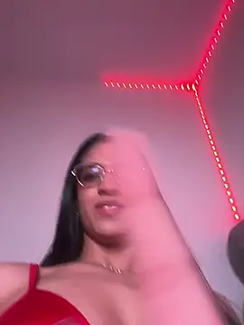 ValentinaEvanz online show from 11, 7, 2026