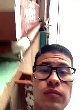 Latin Paisa Boy online show from 4, 2, 2026