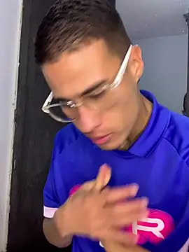 Latin Paisa Boy online show from 15, 1, 2026