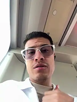 Latin Paisa Boy online show from 21, 2, 2026