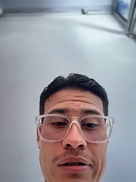 Latin Paisa Boy online show from 15, 3, 2026