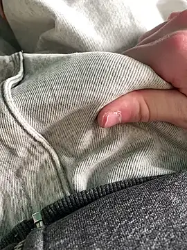 LittleGuy 2007 online show from 10, 3, 2026