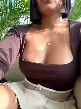 Irina Velvett online show from 6, 4, 2026