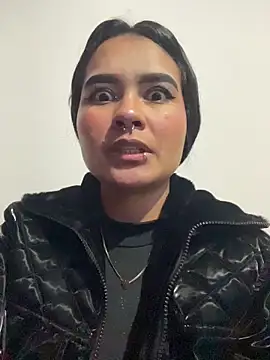 Chloe cortes online show from 24, 5, 2026