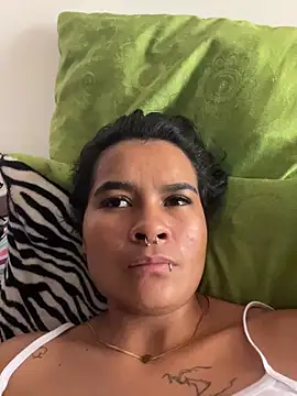 Chloe cortes online show from 17, 5, 2026