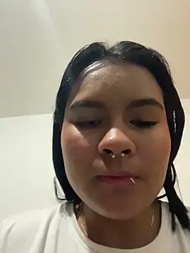 Chloe cortes online show from 3, 5, 2026