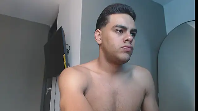Snapshot of Millan_DarkWood chatting on 21, 6, 2026 Millan DarkWood online show from 21, 6, 2026