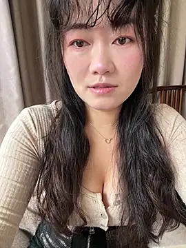 Molly-xiao online show from 1, 3, 2026